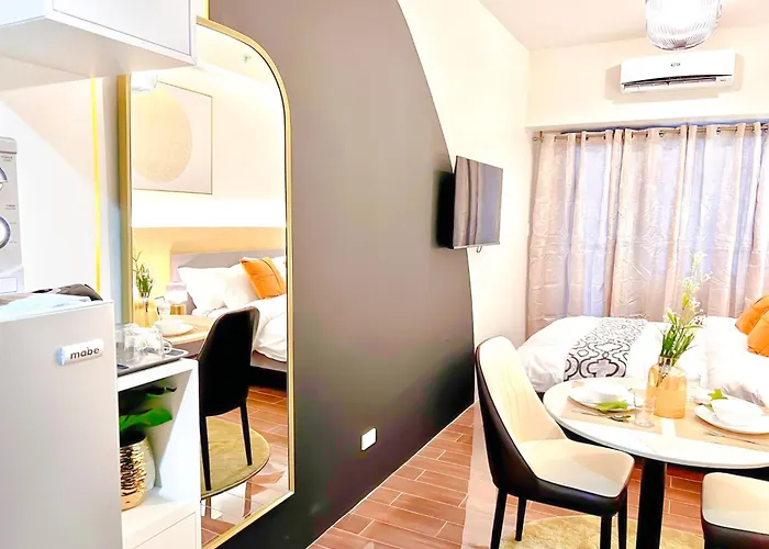 The Air Luxe Spot L Wifi And Netflix I Air 2929 Manila
